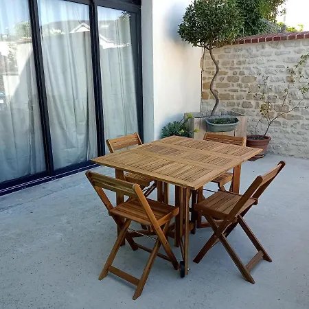 Dom wakacyjny Maison Au Calme Avec Terrasse Et Parking Prive Proche Centre