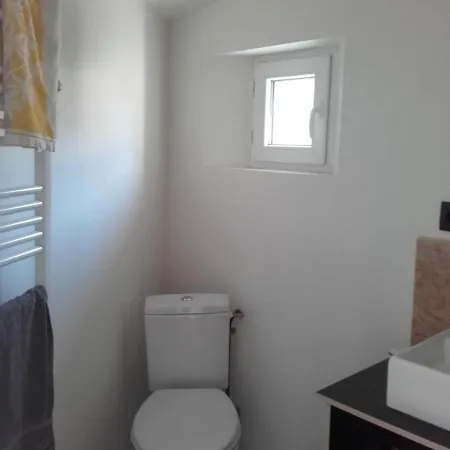 Maison Individuelle A Holiday home Caen