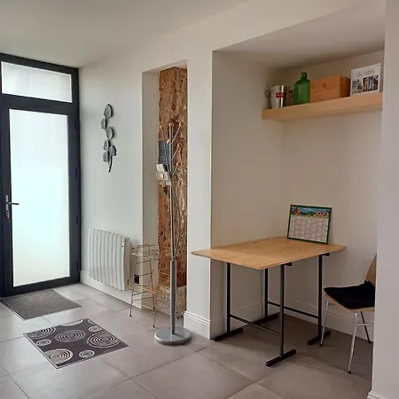 Holiday home Maison Au Calme Avec Terrasse Et Parking Prive Proche Centre *