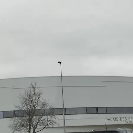 Maison Au Calme Avec Terrasse Et Parking Prive Proche Centre Caen
