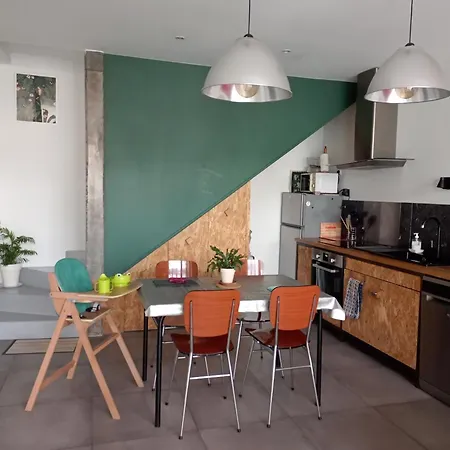 Dom wakacyjny Maison Au Calme Avec Terrasse Et Parking Prive Proche Centre *