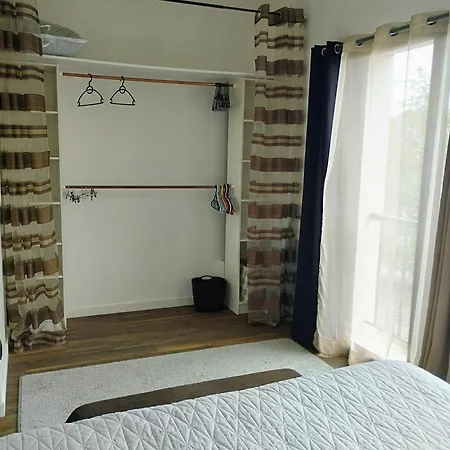 Holiday home Maison Au Calme Avec Terrasse Et Parking Prive Proche Centre *